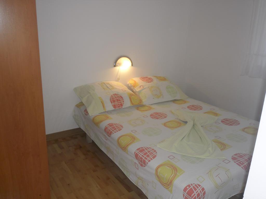 Apartments Golubic Sveti Petar  Zimmer foto